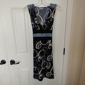 RW&CO Size XS sleeveless patterned dress - light material great for summer